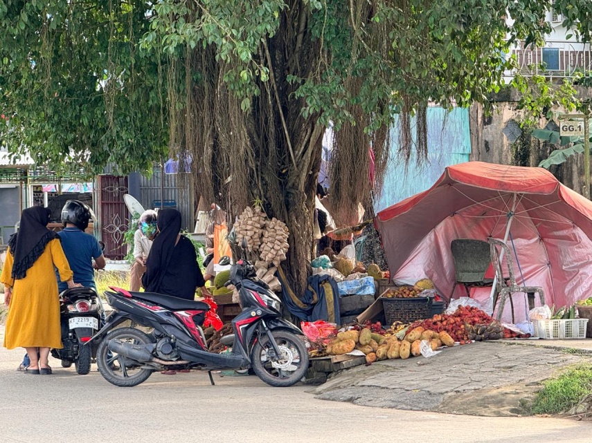 Pedagang Pinggir Jalan Beberkan Pungli Rp305 Ribu untuk Lapak Pasar Tangga Arung, Disperindag Kukar Minta Laporkan Oknum