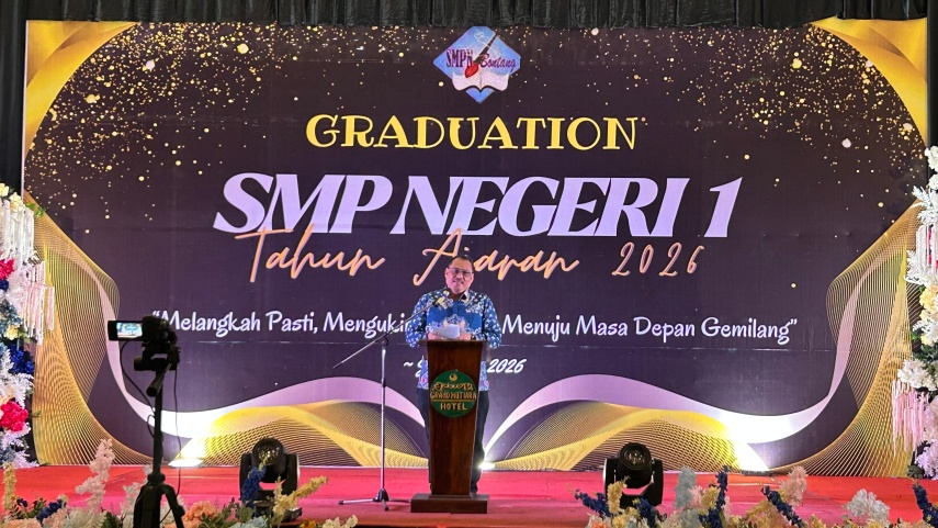 Hadiri Kelulusan SMPN 1 Bontang, Akhmad Suharto Minta Siswa Pilih Sekolah Sesuai Minat dan Bakat