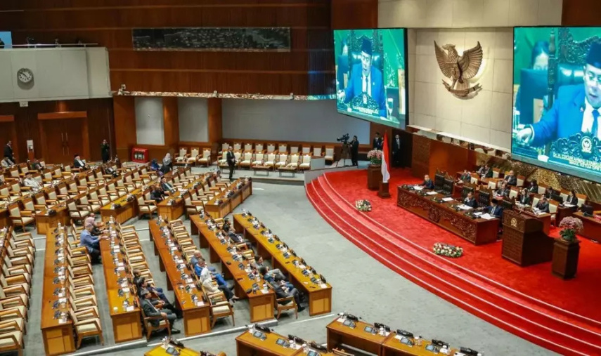 RUU Polri Disahkan Menjadi UU, Habiburokhman Klaim Libatkan Puluhan RDPU dan Pakar Hukum