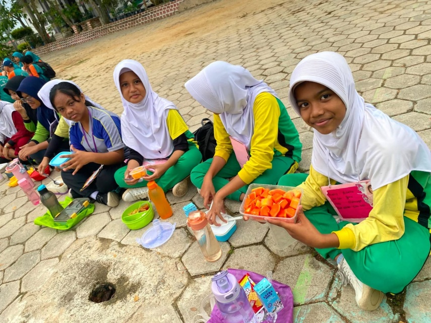 Tutup MPLS dengan GERMABUS, SMPN 9 Bontang Tanamkan Gaya Hidup Sehat Sejak Hari Pertama Sekolah