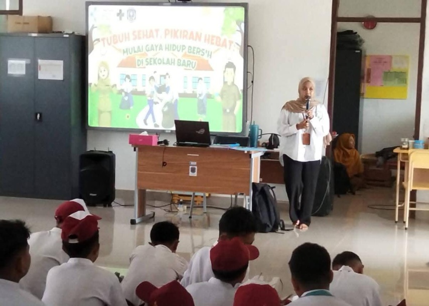 SMPN 9 Bontang Bekali Siswa Baru dengan Edukasi PHBS pada MPLS 2026