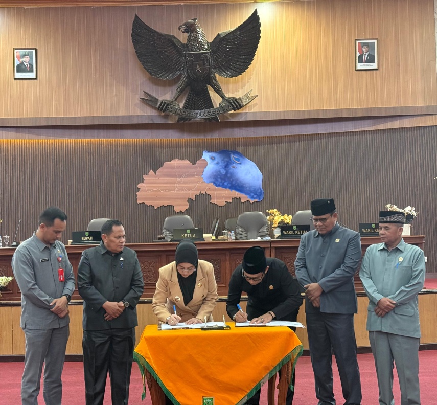 Tujuh Fraksi DPRD Berau Setujui Raperda Pertanggungjawaban APBD 2025