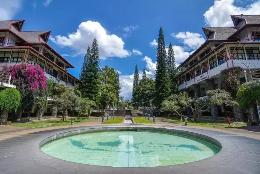 20 Kampus Jurusan Teknik Terbaik di Indonesia Versi EduRank 2026, ITB dan UI Teratas