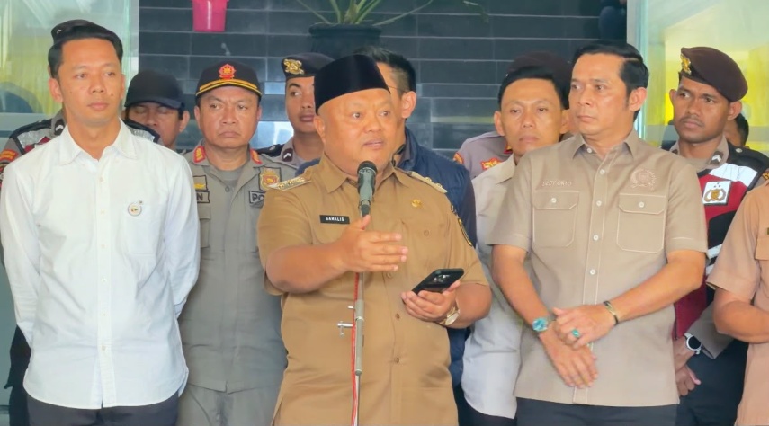 Temui Massa Aksi, Wabup Gamalis Tuntut Hak Kuota BBM Berau ke BPH Migas dan Usulkan CCTV di SPBU