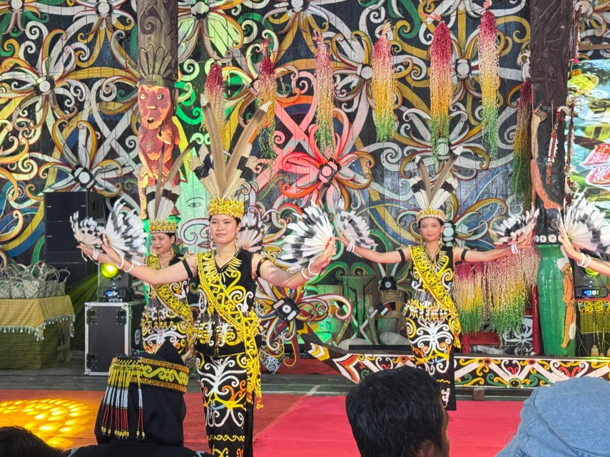 Di Balik Festival Mecaq Undat Sungai Bawang, Perjuangan Merawat Tarian Warisan Leluhur